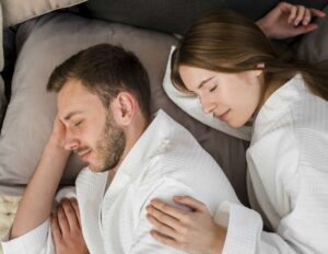 Read more about the article Sleeping Mistakes: सोते वक्त अधिकतर लोग करते हैं ये 6 गलतियां!